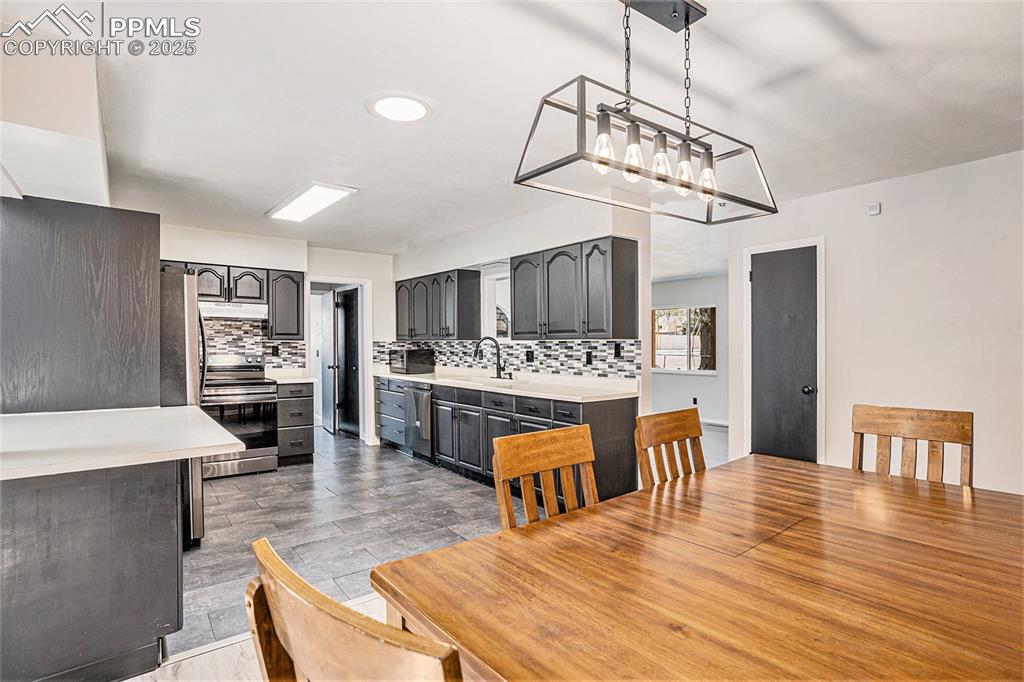 Image 13 of 35: View of dining room