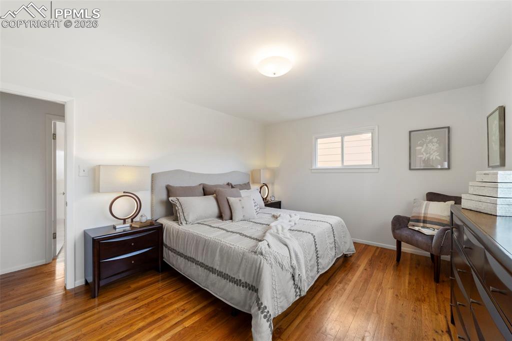 Image 18 of 50: Master Bedroom