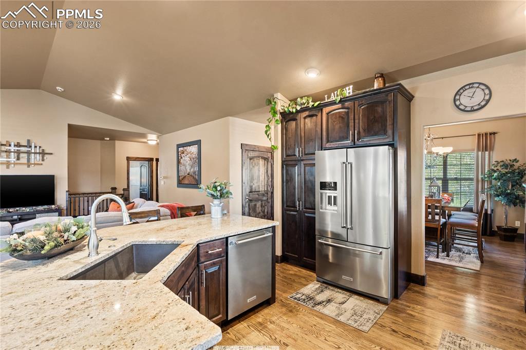 Image 14 of 36: Kitchen