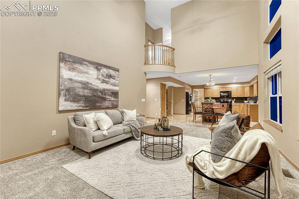 Image 19 of 50: Family Room