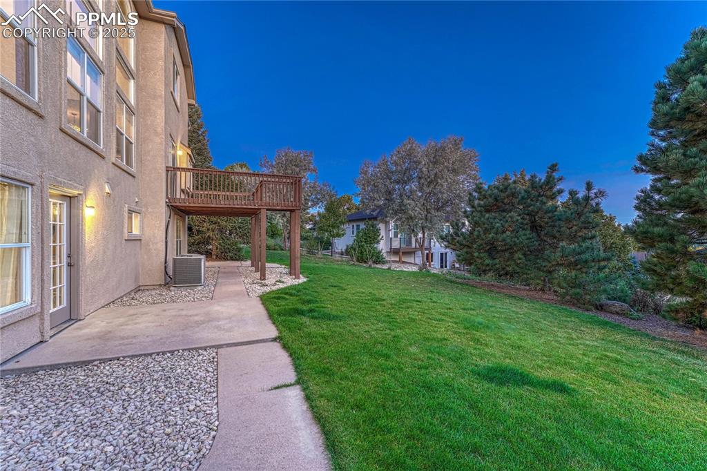 Image 46 of 50: Studio Apt Patiio