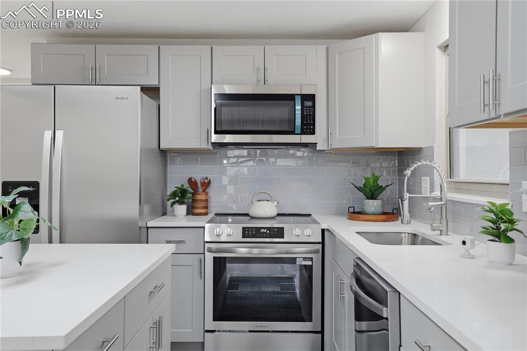 Image 4 of 29: Kitchen
