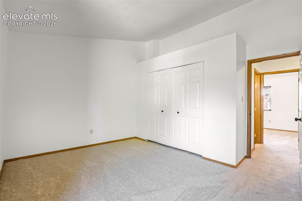 Image 19 of 49: Bedroom