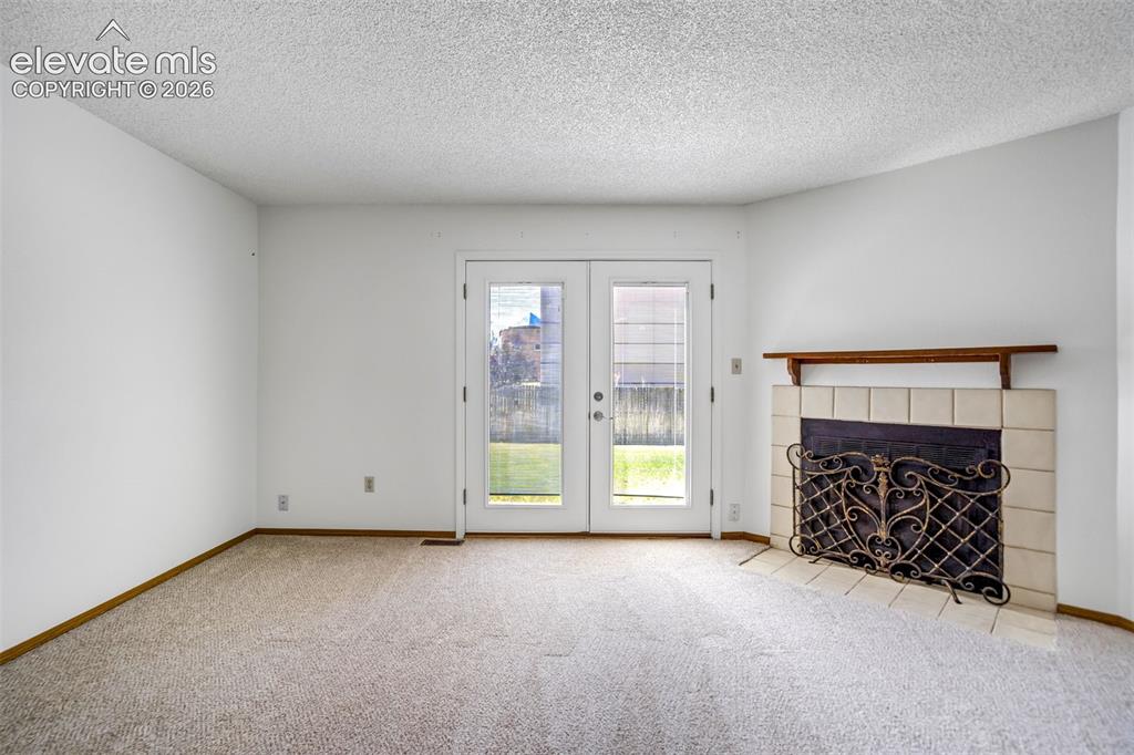 Image 7 of 49: Living Room