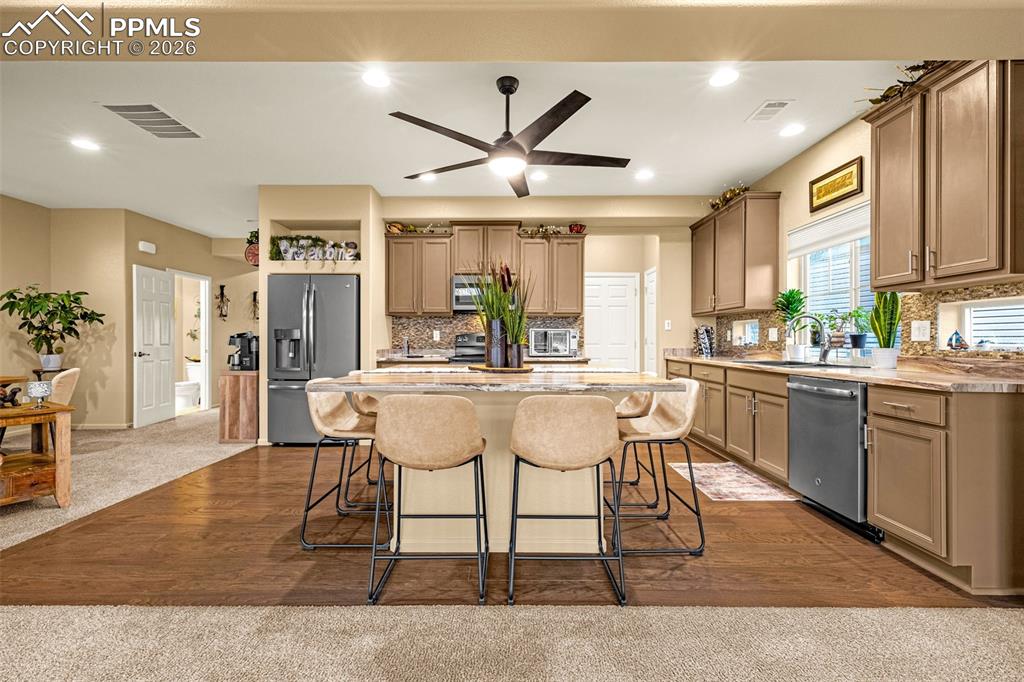 Image 12 of 42: Kitchen