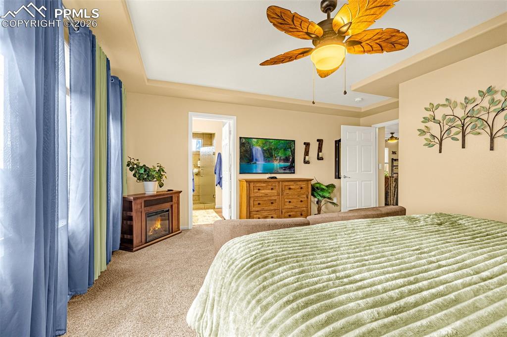 Image 21 of 42: Bedroom