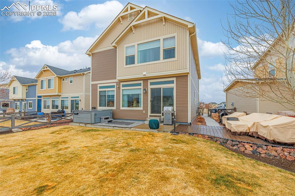 Image 33 of 42: Back of Structure