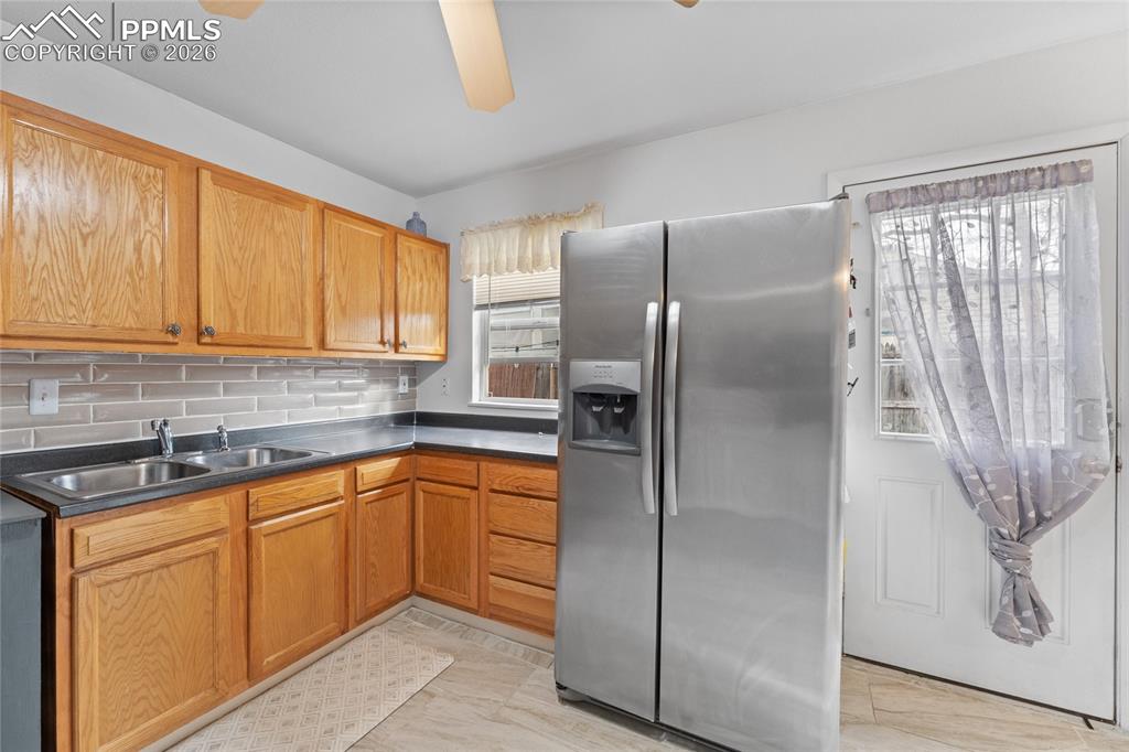 Image 13 of 35: Kitchen