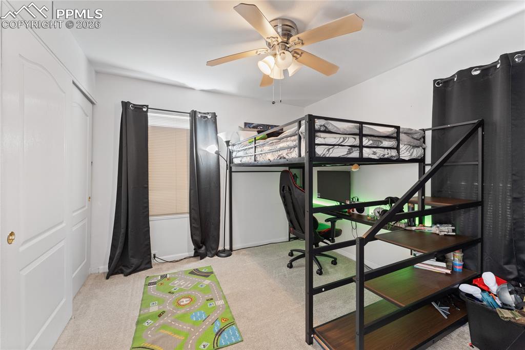 Image 24 of 35: Bedroom