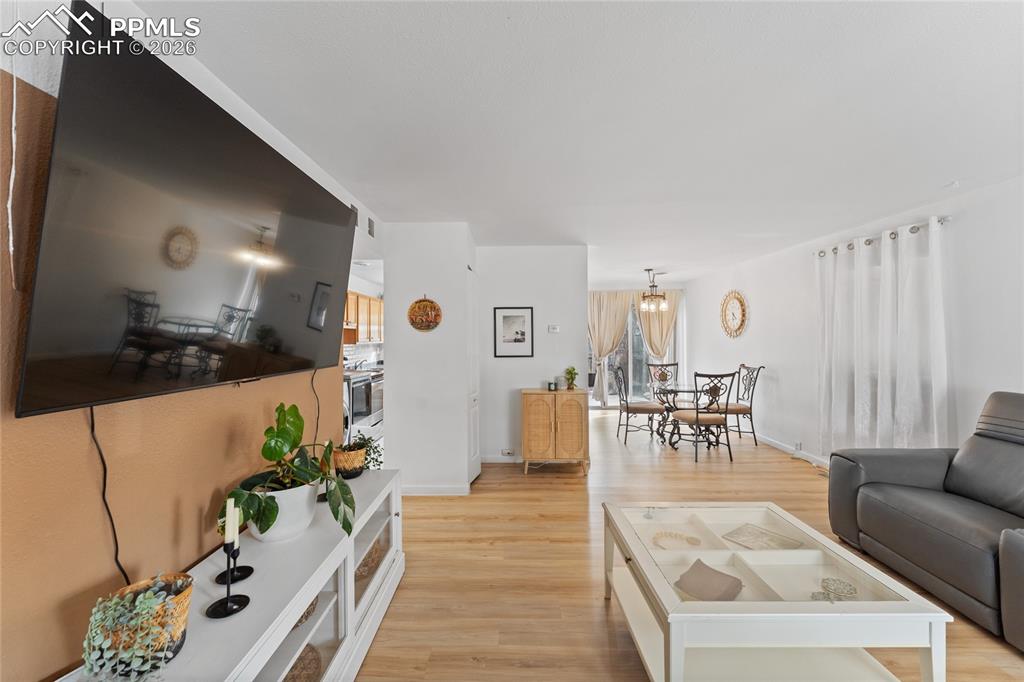 Image 6 of 35: Living Room