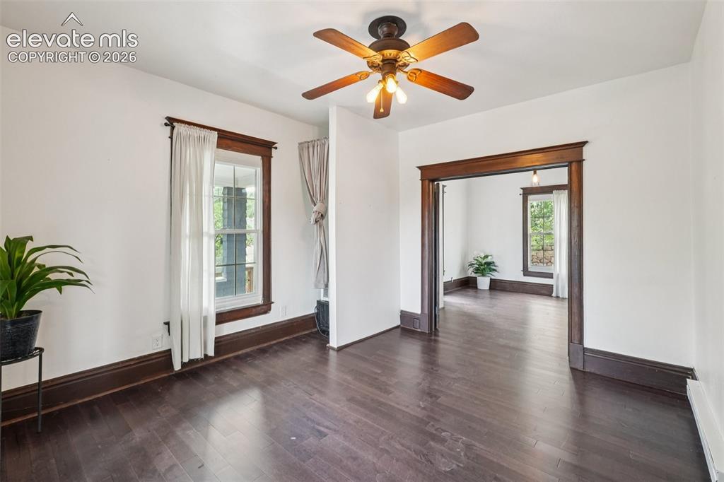 Image 15 of 42: Living Room