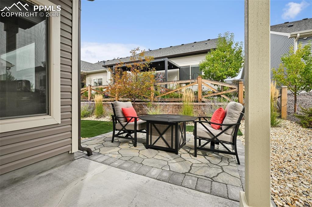 Image 21 of 32: Enjoy the space for outdoor entertaining.