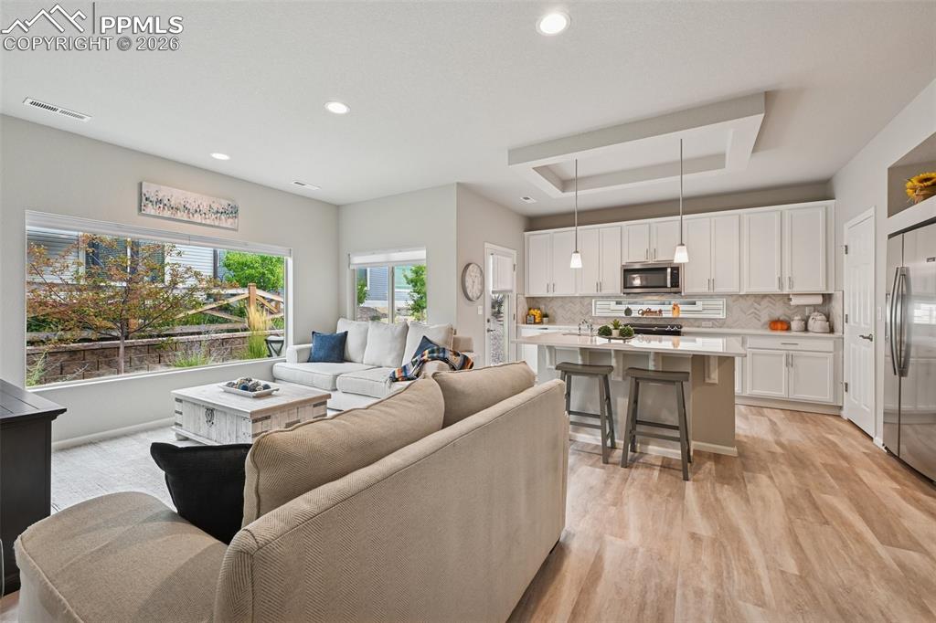 Image 7 of 32: Great Room concept.