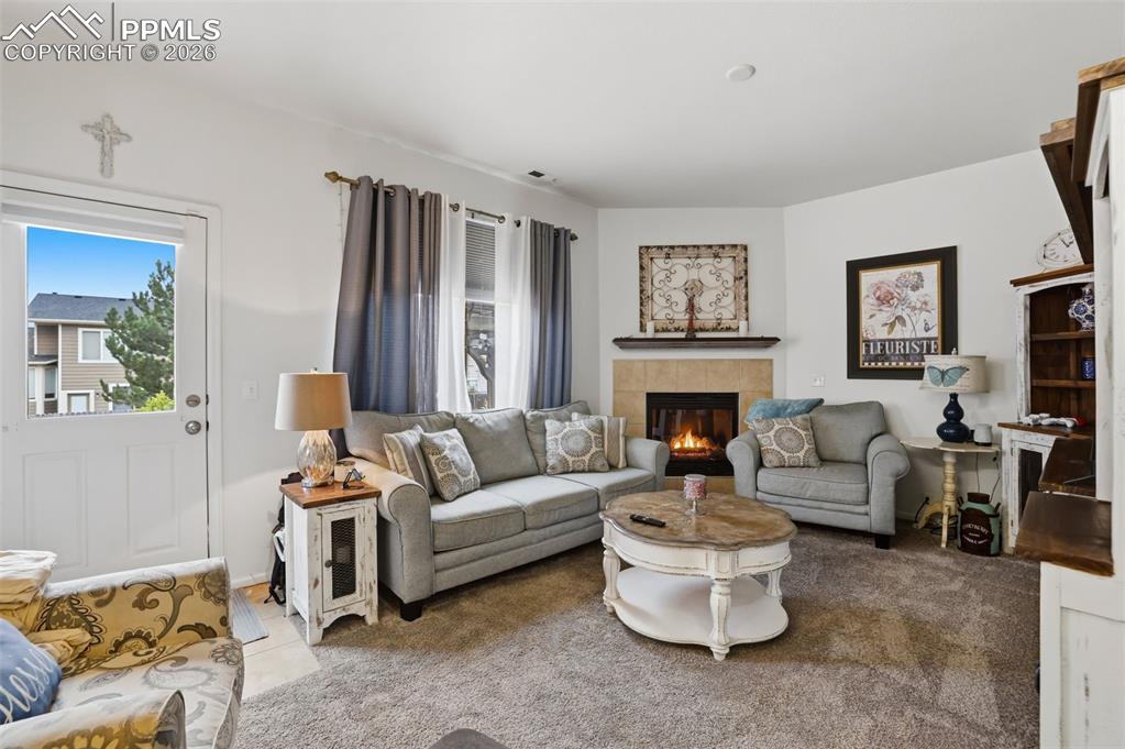 Image 10 of 32: Living Room