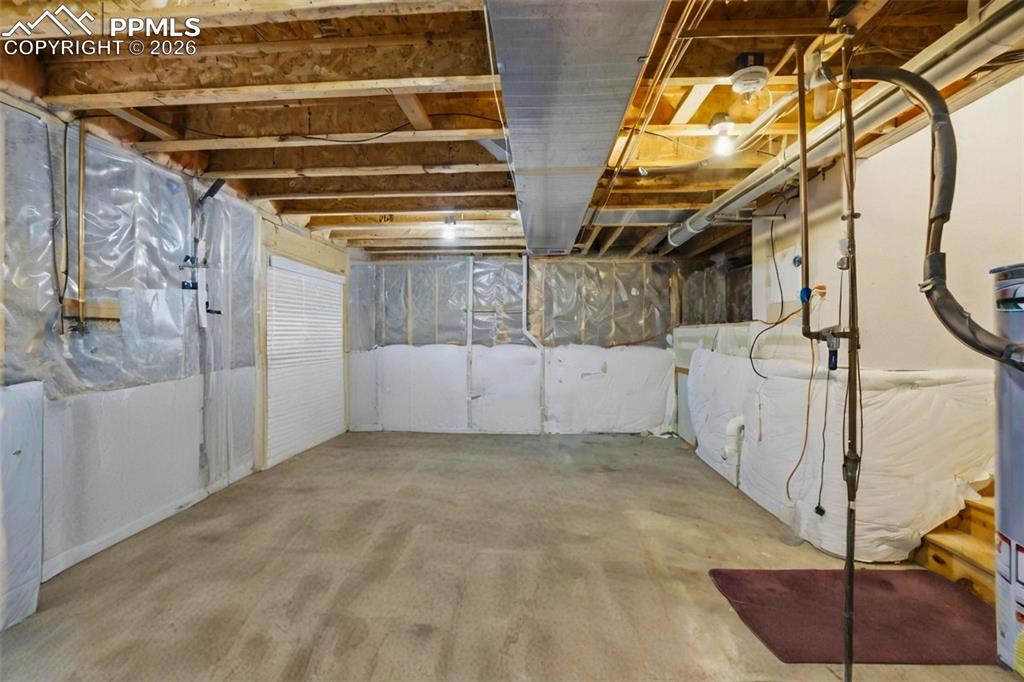 Image 25 of 32: Virtual photo to show empty space 