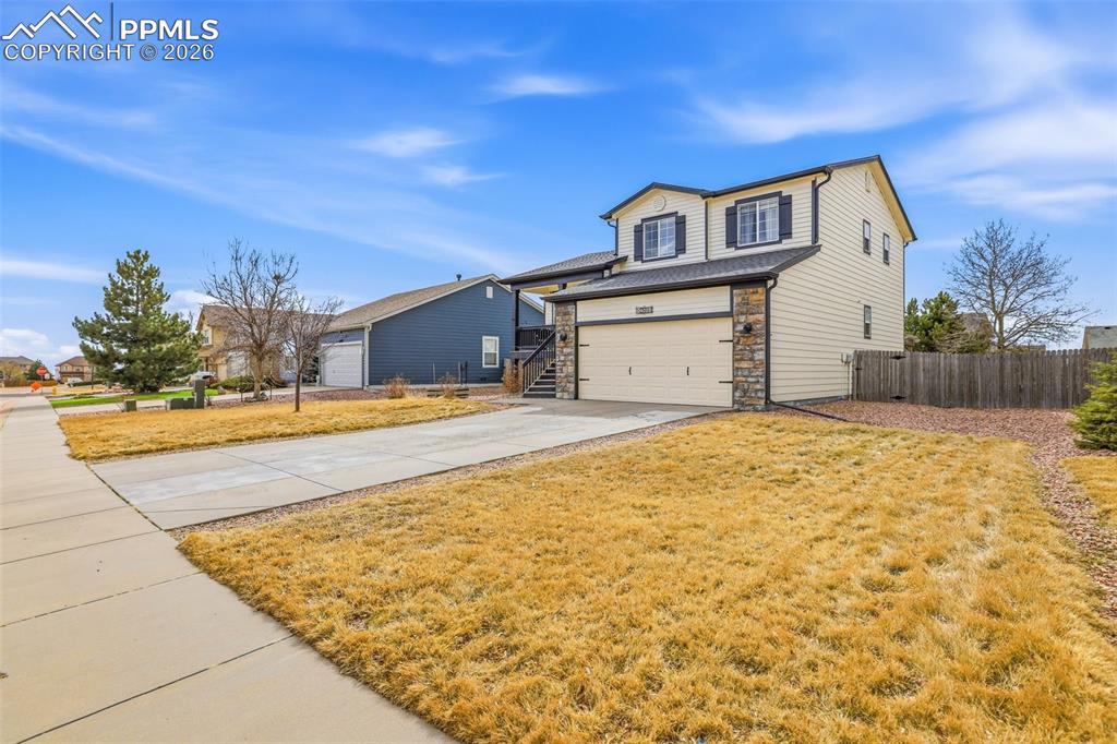 Image 31 of 32: Front of Structure