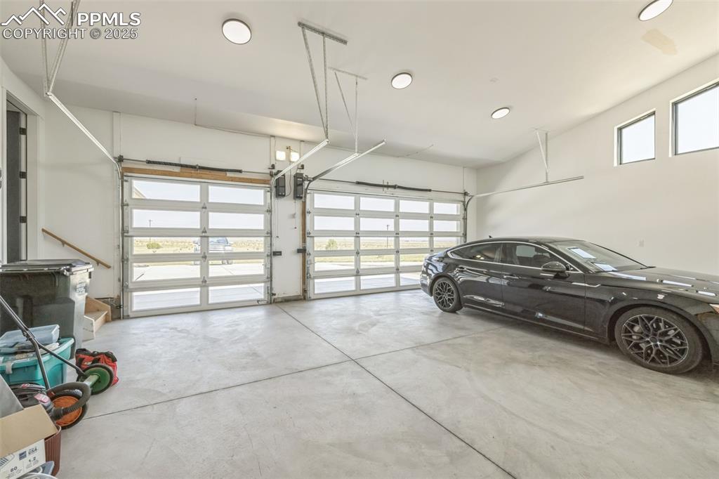 Image 33 of 50: View of garage