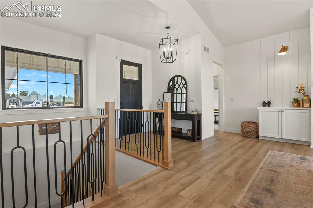 Image 4 of 47: Entry