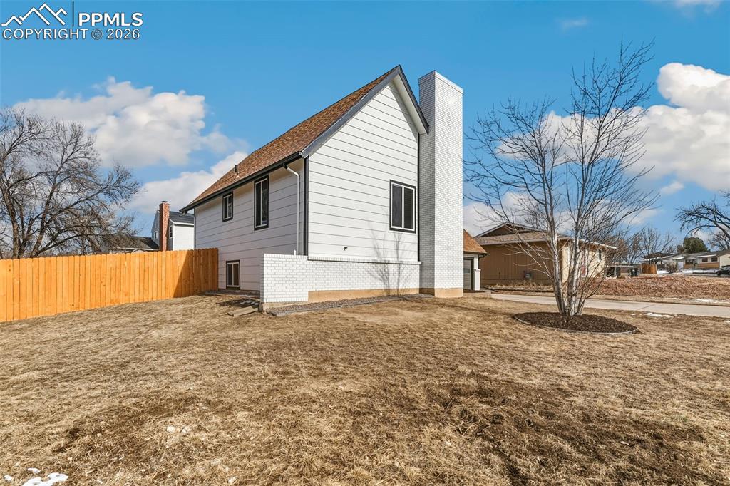 Image 29 of 32: Side of Structure