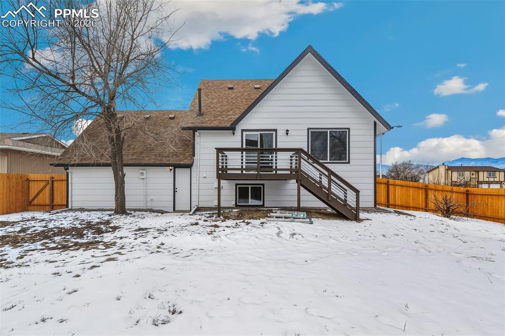 Image 31 of 32: Back of Structure