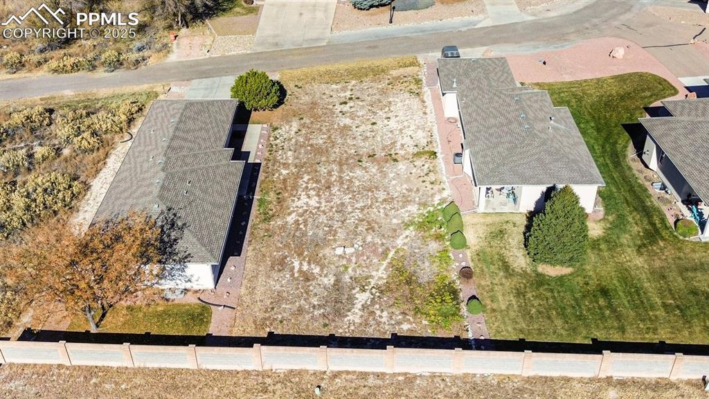 Image 4 of 11: View of property location