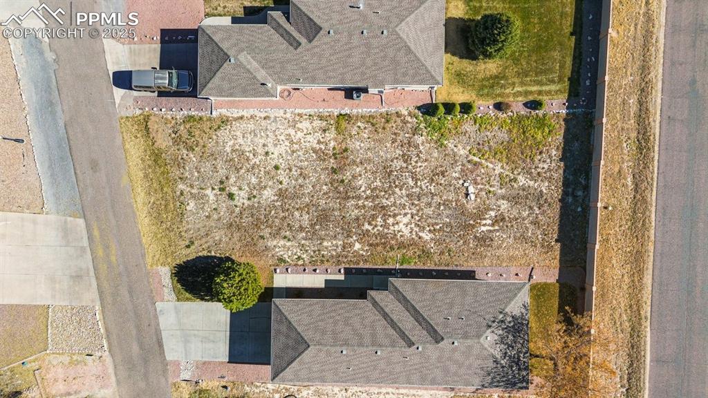 Image 6 of 11: View from above of property