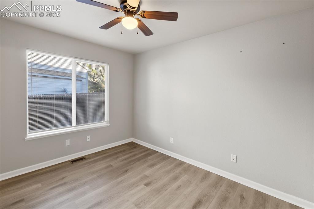 Image 17 of 50: Virtually Staged