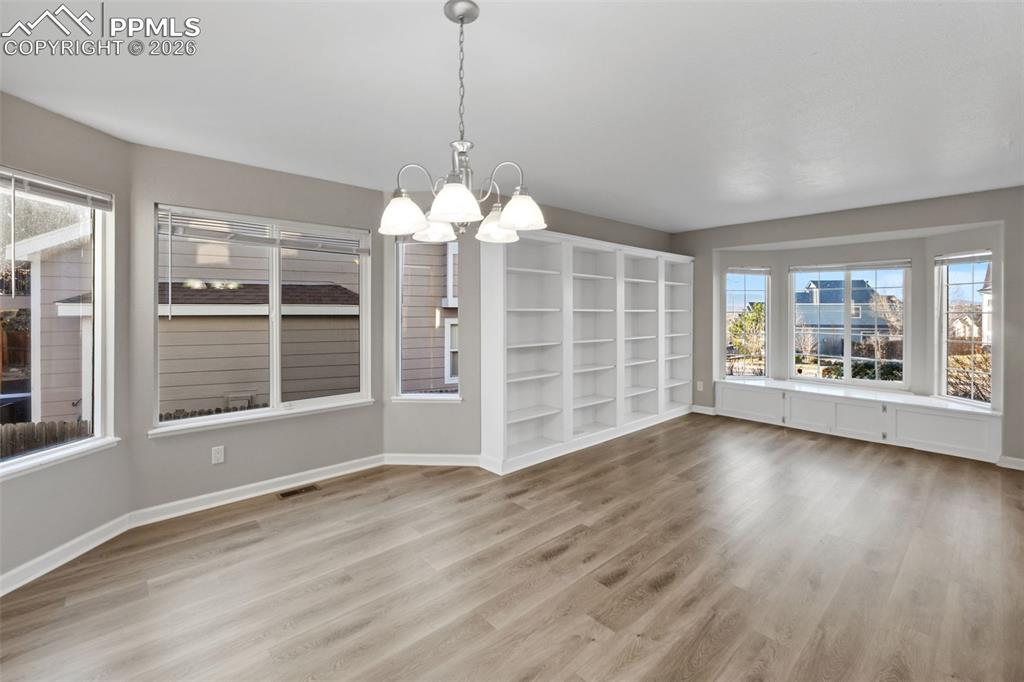 Image 6 of 50: Living Room