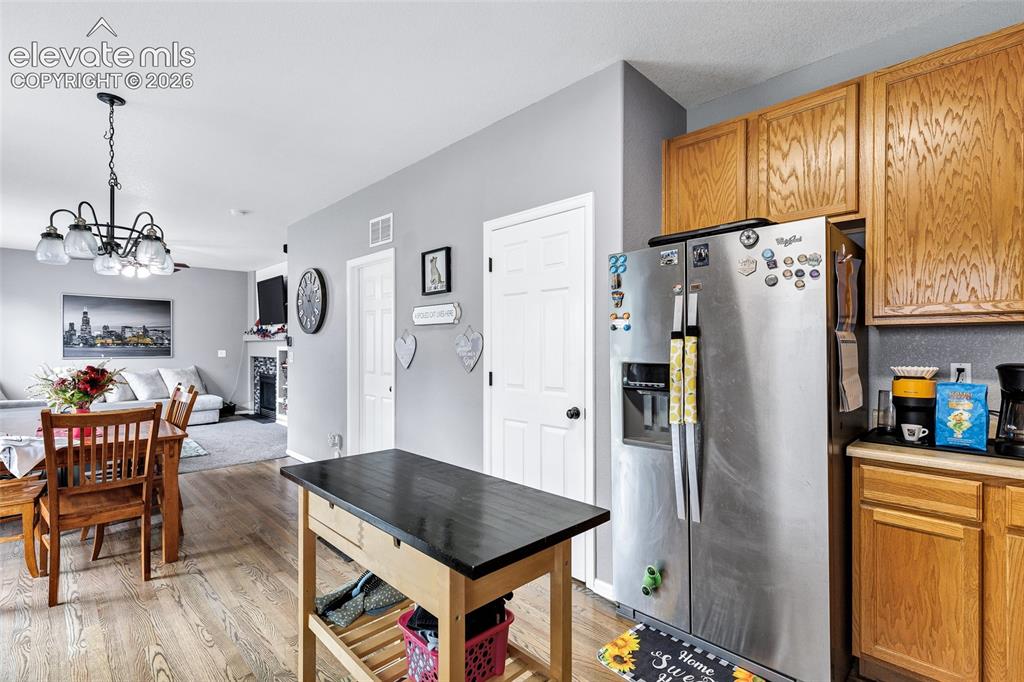 Image 15 of 29: Kitchen