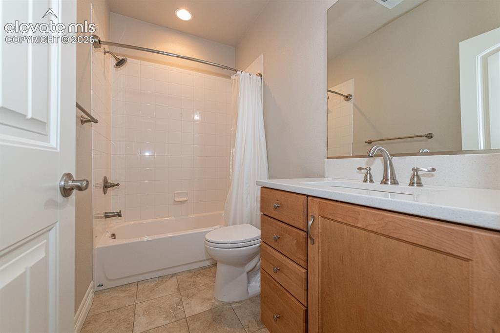 Image 40 of 48: Basement Full Bath
