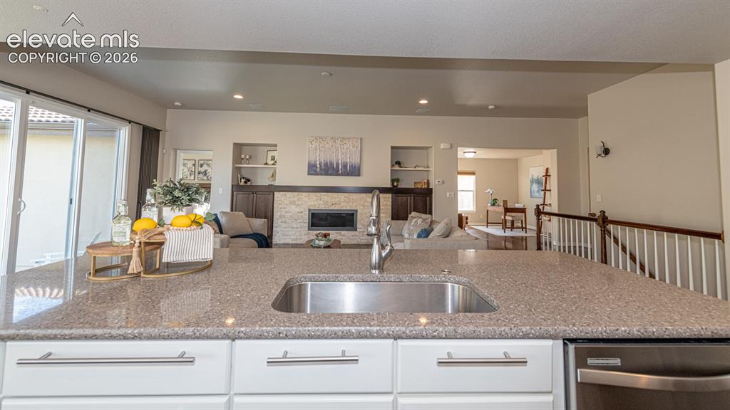 Image 6 of 48: Kitchen