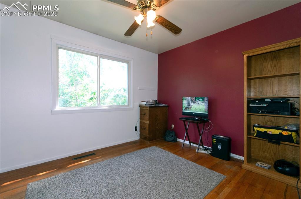 Listing 3445822, Image 12 of 21