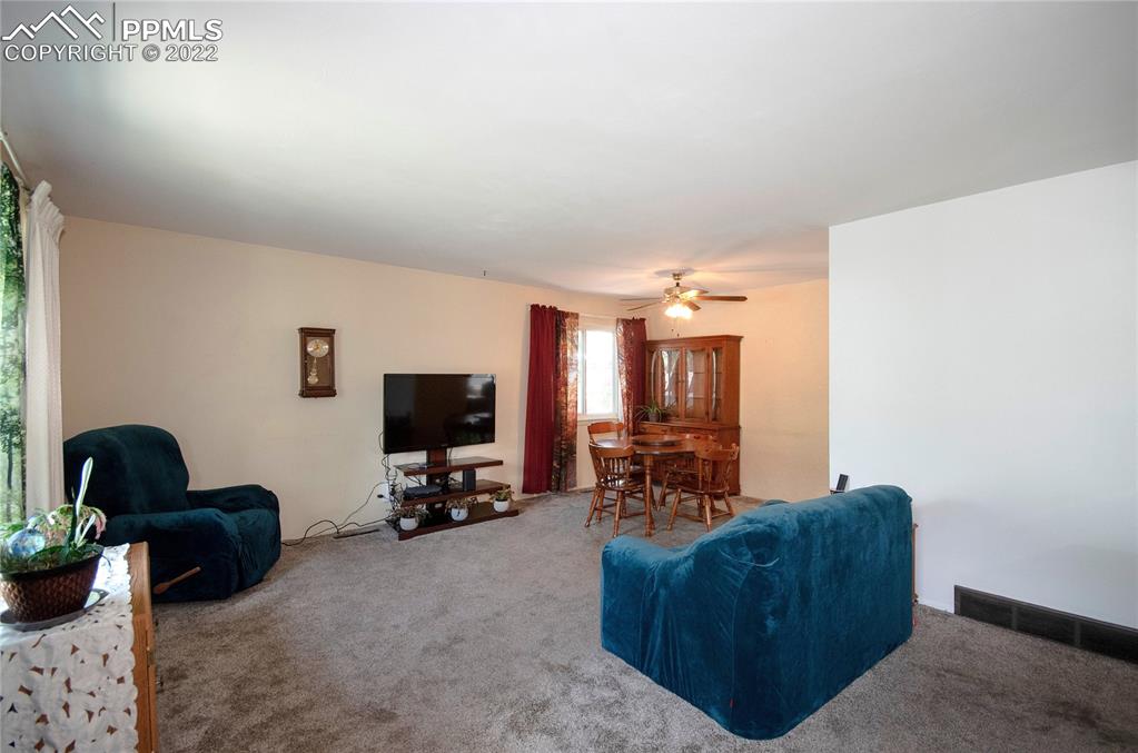 Listing 3445822, Image 3 of 21