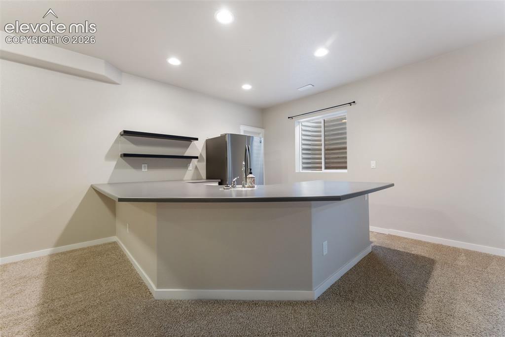 Image 19 of 50: Kitchen