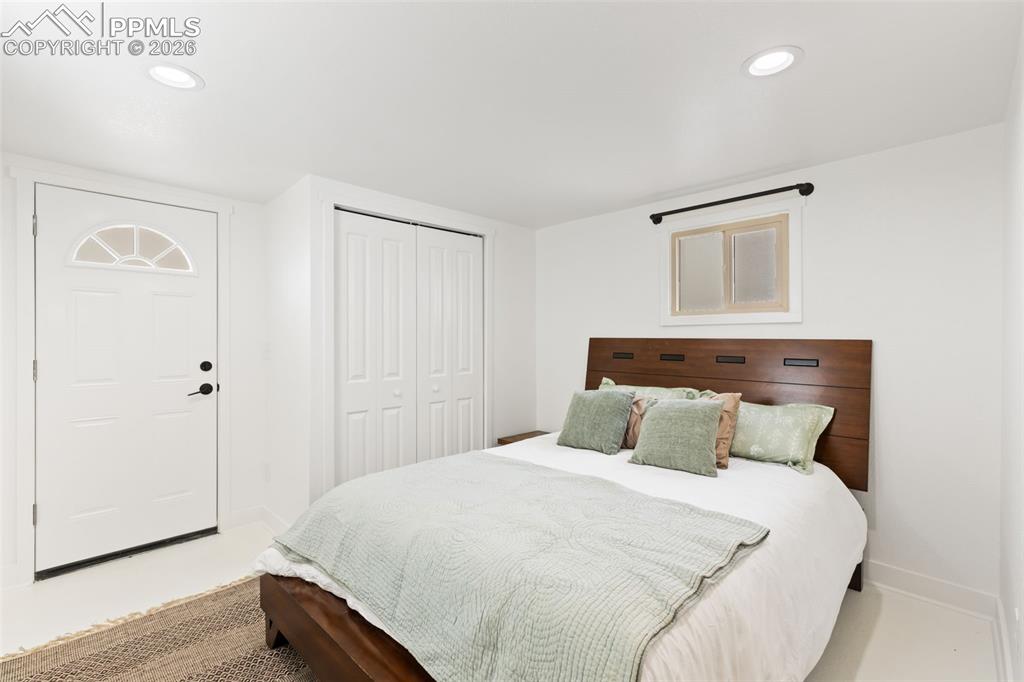 Image 9 of 38: Bedroom