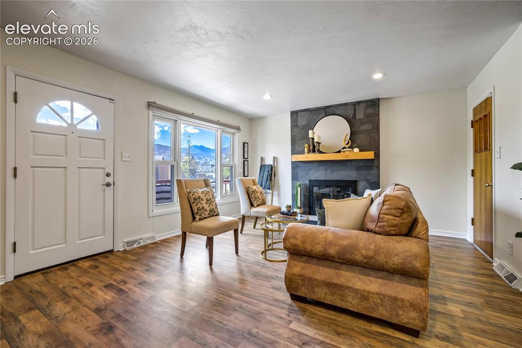 Image 4 of 42: Living Room