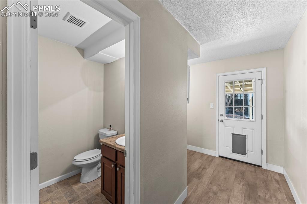 Image 7 of 29: Bathroom