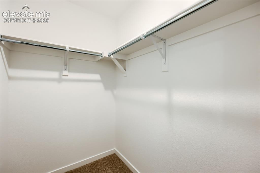Image 9 of 14: Closet