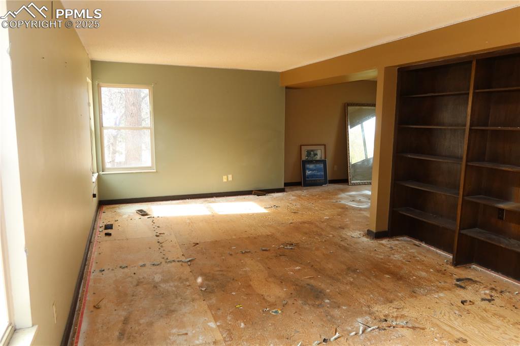 Image 3 of 15: Other