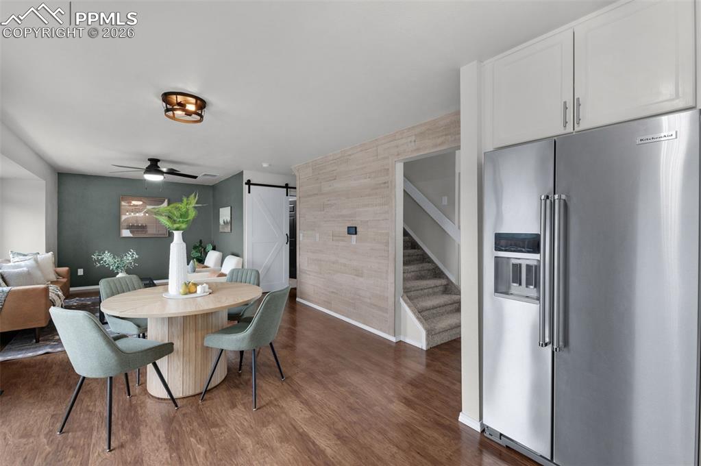 Image 12 of 49: Dining Area