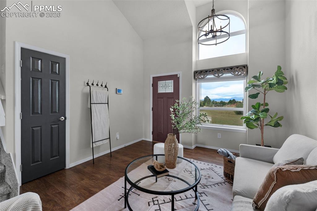 Image 34 of 49: Living Room