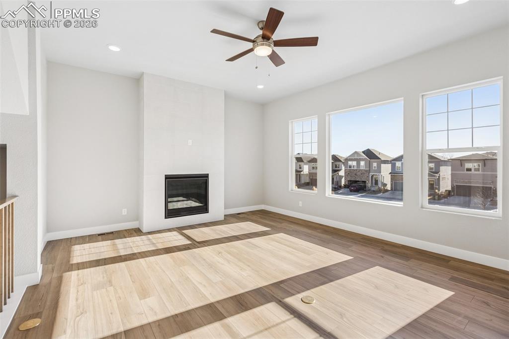 Image 13 of 29: Living Room