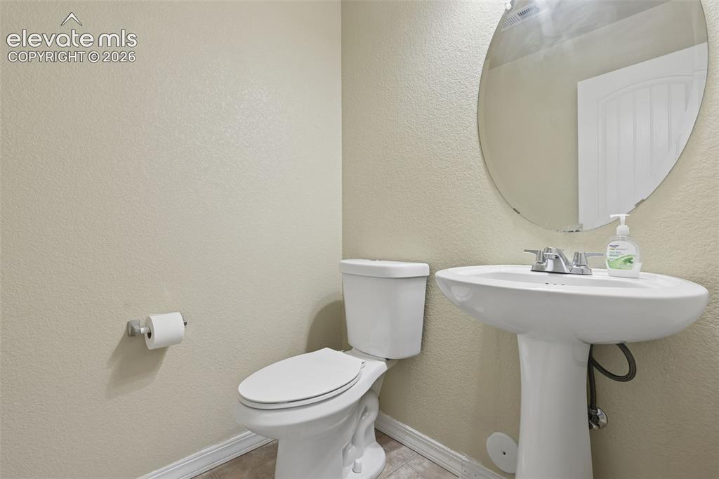 Image 18 of 38: Bathroom