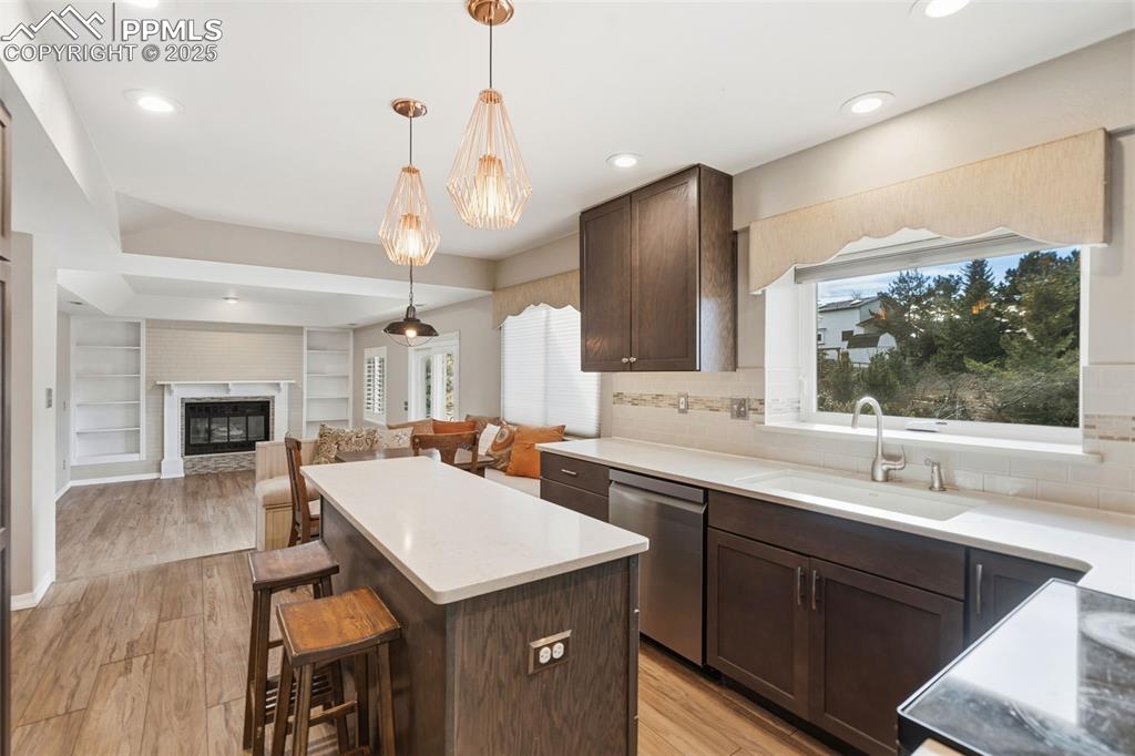 Image 16 of 45: Kitchen