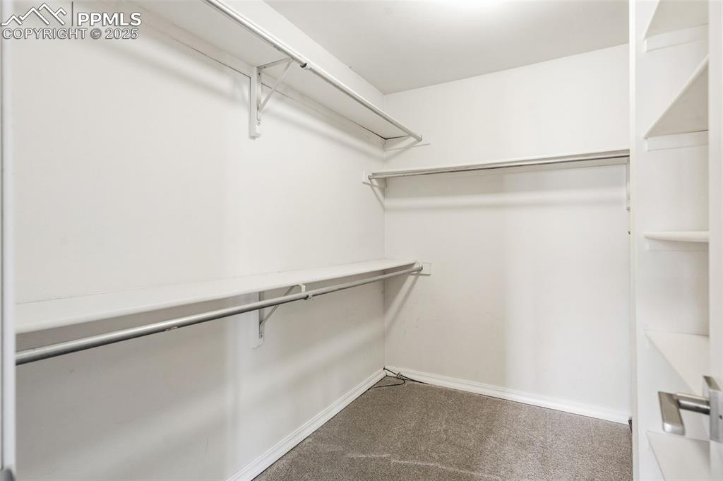 Image 23 of 45: Closet