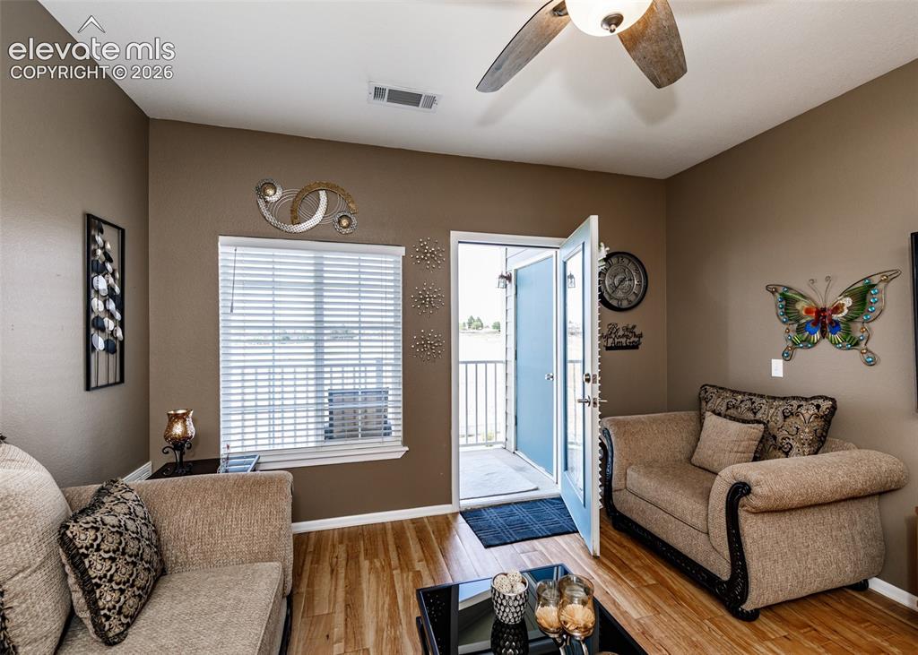 Image 11 of 34: Living Room