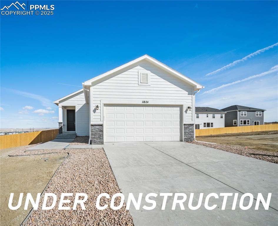 Caption: *Please note photos are of the model and not the actual home, though it is the same floorplan!
