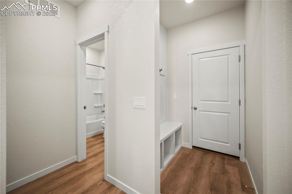 Image 17 of 32: Mud Room