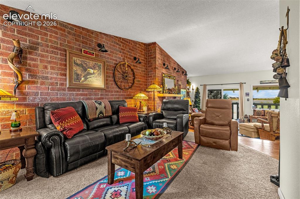 Image 6 of 21: Very much a flex space - could be an office, a playroom, a library, etc