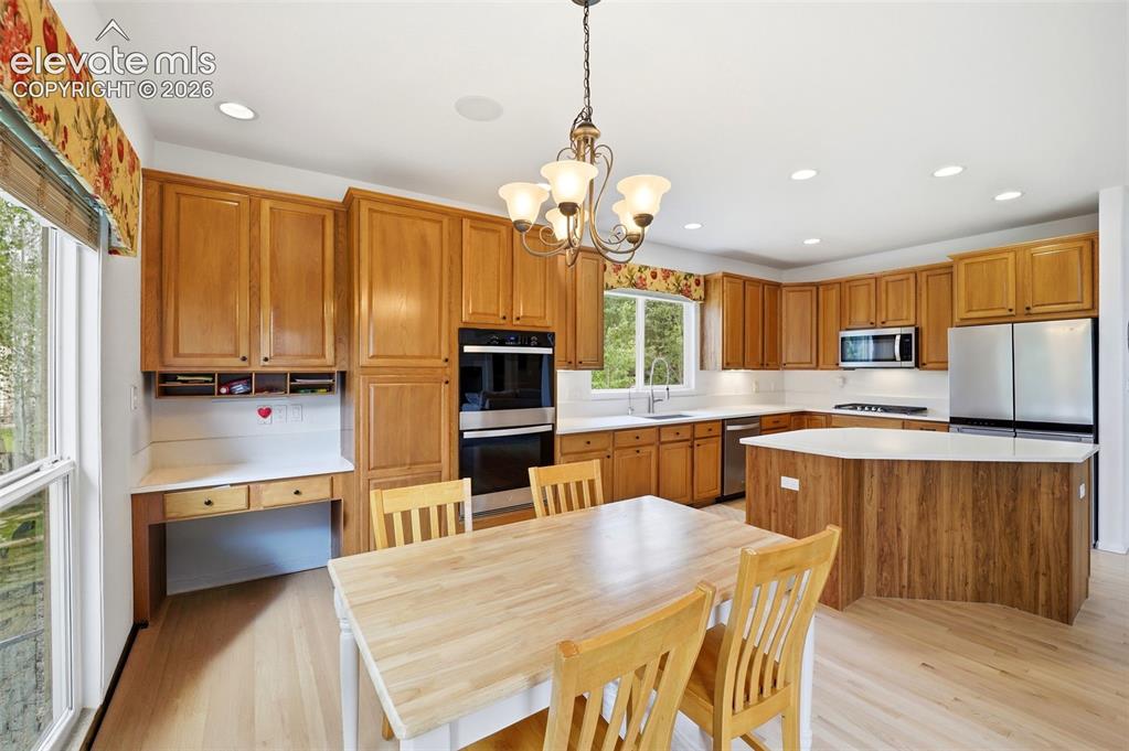 Image 12 of 42: Kitchen